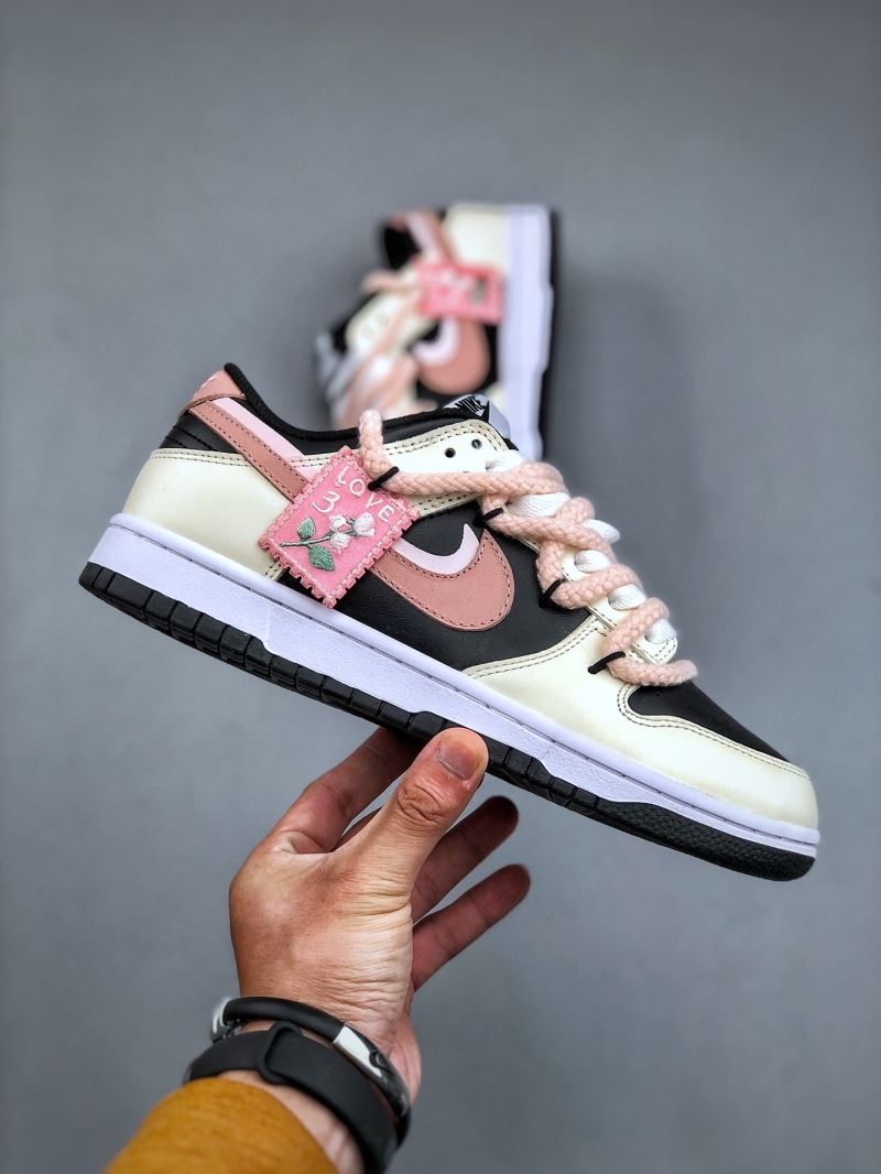 Nike Dunk Shoes